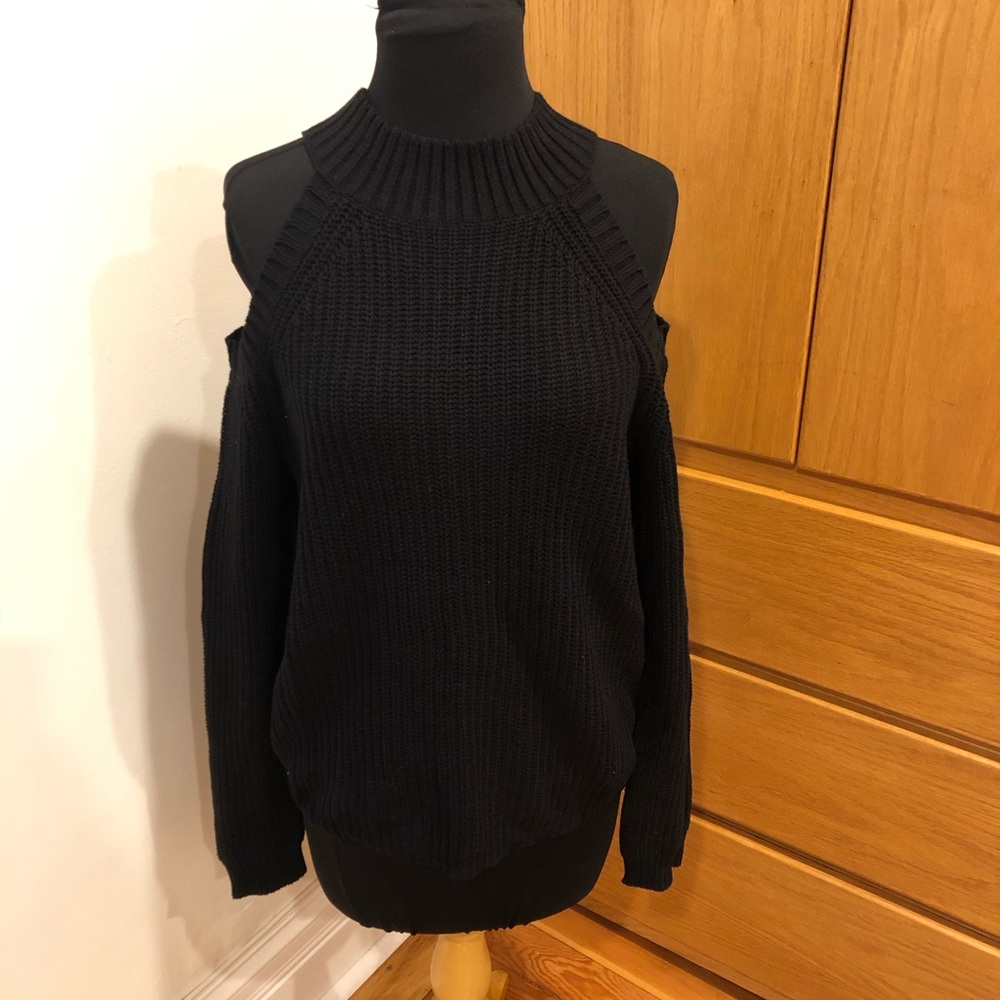 FASHION NOVA BLACK SWEATER